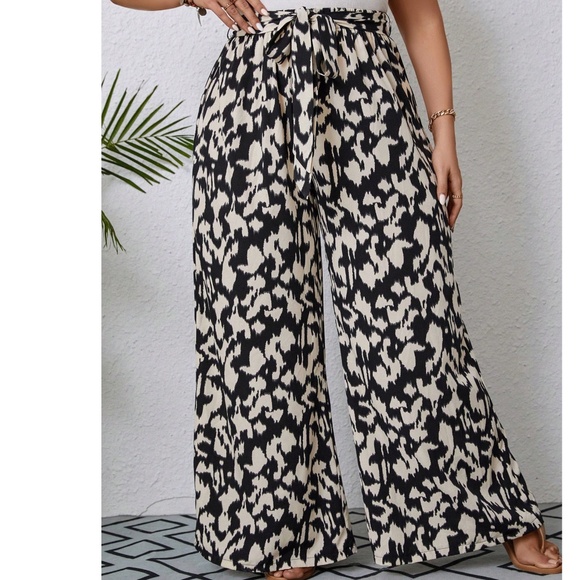 Plus Leopard Print Stretchy Waist Wide leg Pants - Picture 1 of 8